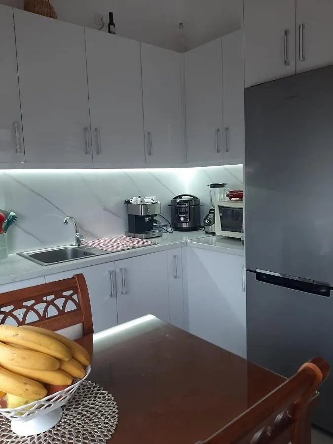Luxury Dennis Home Sarandë 0*,